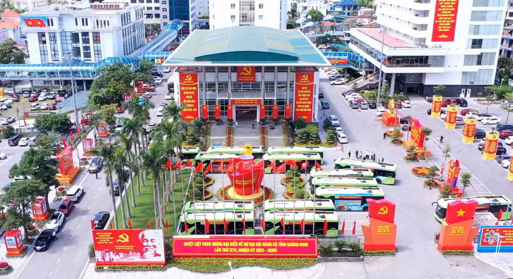 Đại hội đại biểu Đảng bộ tỉnh lần thứ XVI, nhiệm kỳ 2025-2030 diễn ra tại Trung tâm Tổ chức hội nghị tỉnh (phường Hạ Long).