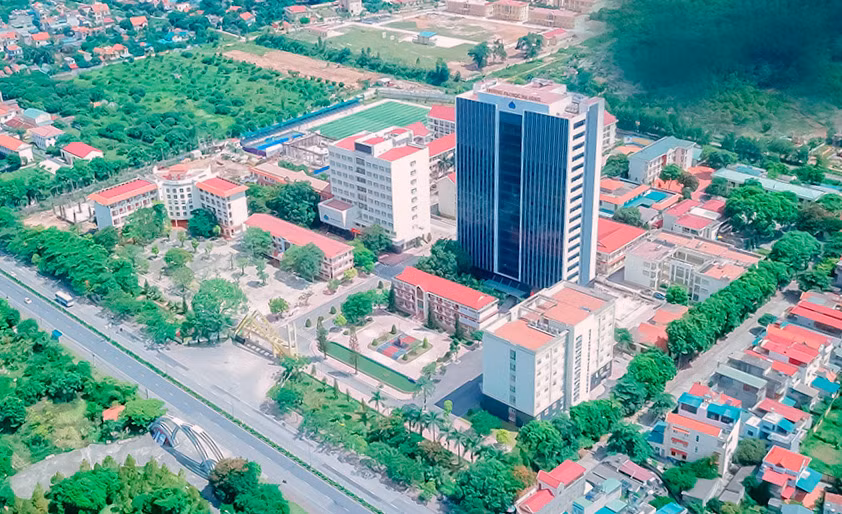 Toàn cảnh Cơ sở 1, Trường Đại học Hạ Long tại phường Nam Khê, TP Uông Bí.
