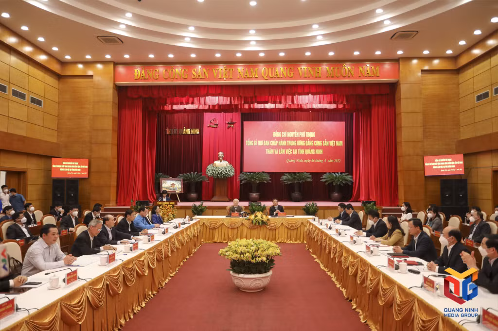 Tổng Bí thư Nguyễn Phú Trọng thăm và làm việc tại tỉnh Quảng Ninh, ngày 6/4/2022.