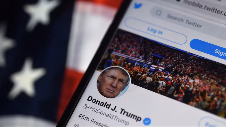 Ảnh chụp tài khoản Twitter của ông Donald Trump vào tháng 8/2020. Ảnh: AFP