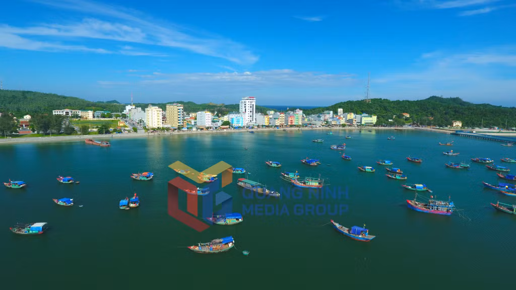 Huyện Cô Tô (7-2017). Ảnh: Trần Hưng (CTV)