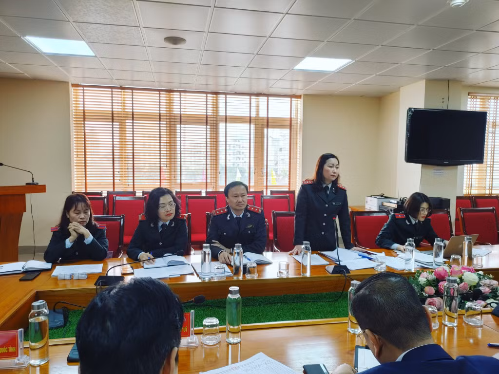 Lãnh đạo Thanh tra tỉnh phát biểu chỉ đạo tại buổi bốc thăm.