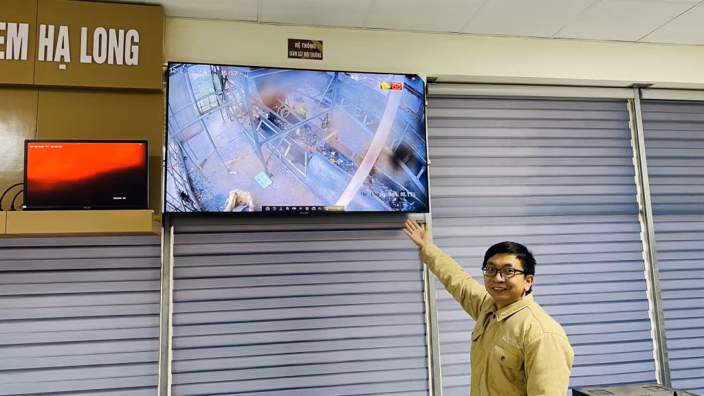 Dây chuyền xử lý rác thải thay thế cho đất sét và than cám trong sản xuất clinker tại Công ty CP Xi măng Vicem Hạ Long.