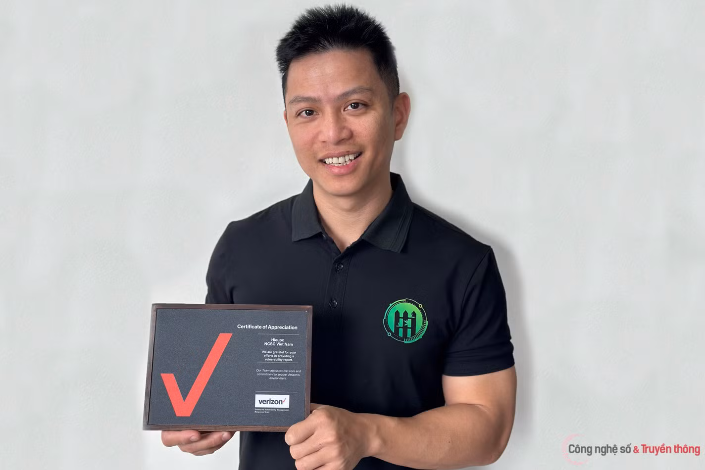 Chuyên gia bảo mật Ngô Minh Hiếu được nhà mạng Mỹ vinh danh.