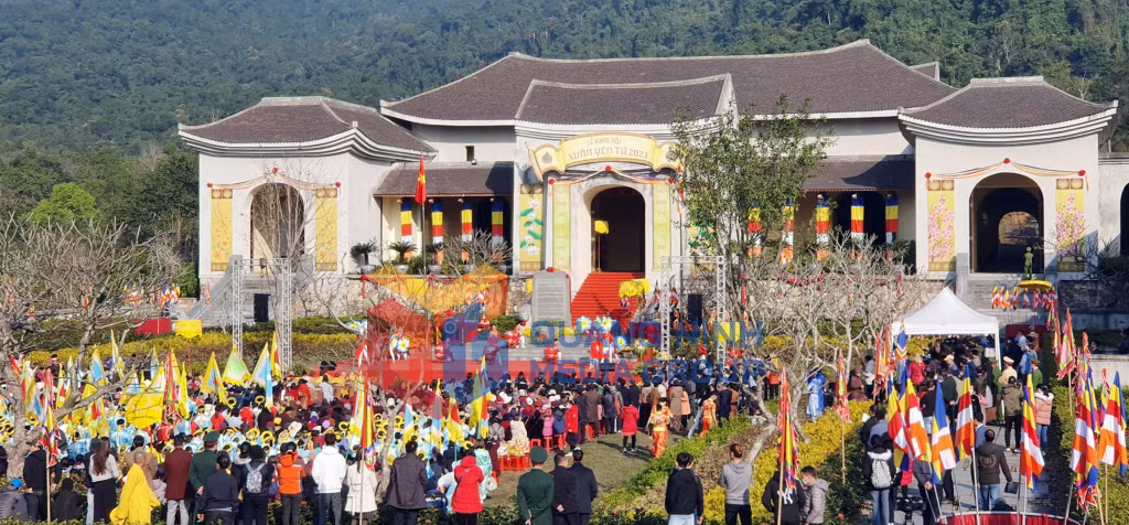 Hàng nghìn người hành hương tại Lễ khai hội xuân Yên Tử năm 2023. Ảnh: Dương Trường