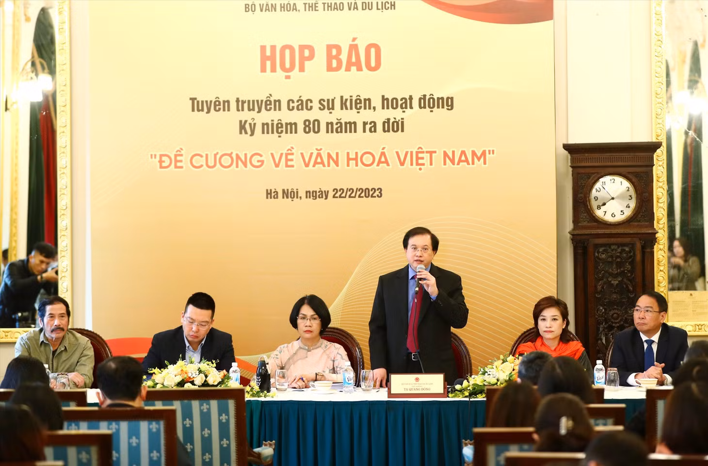 Họp báo giới thiệu các hoạt động kỷ niệm 80 năm ra đời "Đề cương về văn hóa Việt Nam" (1943 - 2023). Ảnh: Trần Huấn