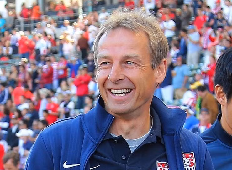 HLV Jurgen Klinsmann từng dẫn dắt tuyển Đức và Mỹ ở cấp độ tuyển quốc gia.