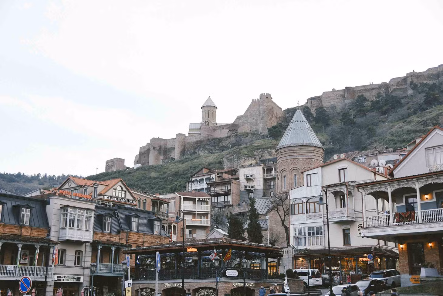Vẻ đẹp cổ kính của Tbilisi.