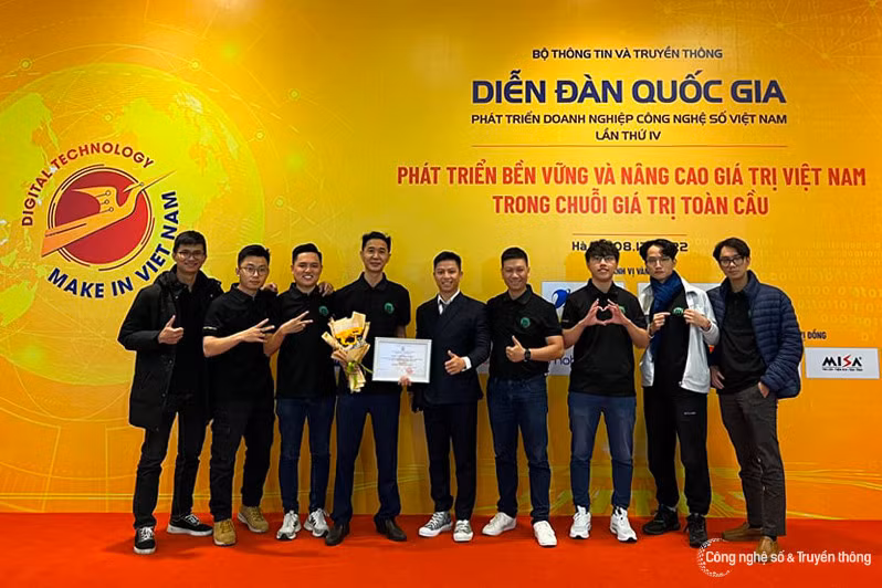 Dự án bảo vệ người dùng mạng mang tên Chống lừa đảo do Ngô Minh Hiếu là thành viên sáng lập từng đạt giải thưởng Make in Việt Nam năm 2022.