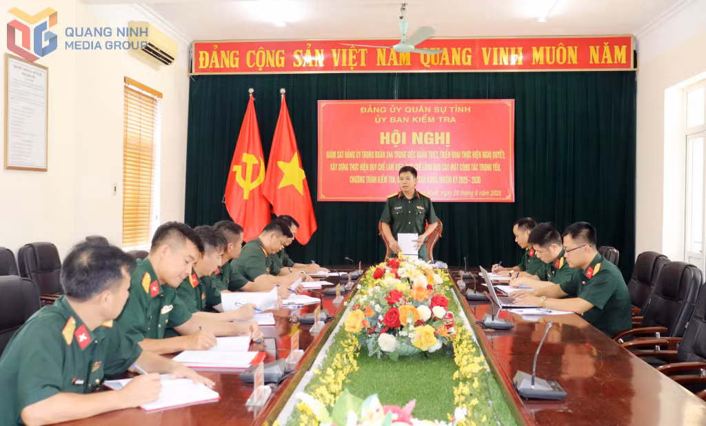 UBKT Đảng ủy Quân sự tỉnh giám sát tại Đảng ủy Trung đoàn 244, tháng 8/2025.