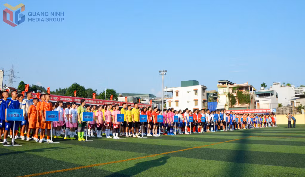 Giải đấu năm nay thu hút 28 đội bóng nam, nữ tham gia tranh tài.
