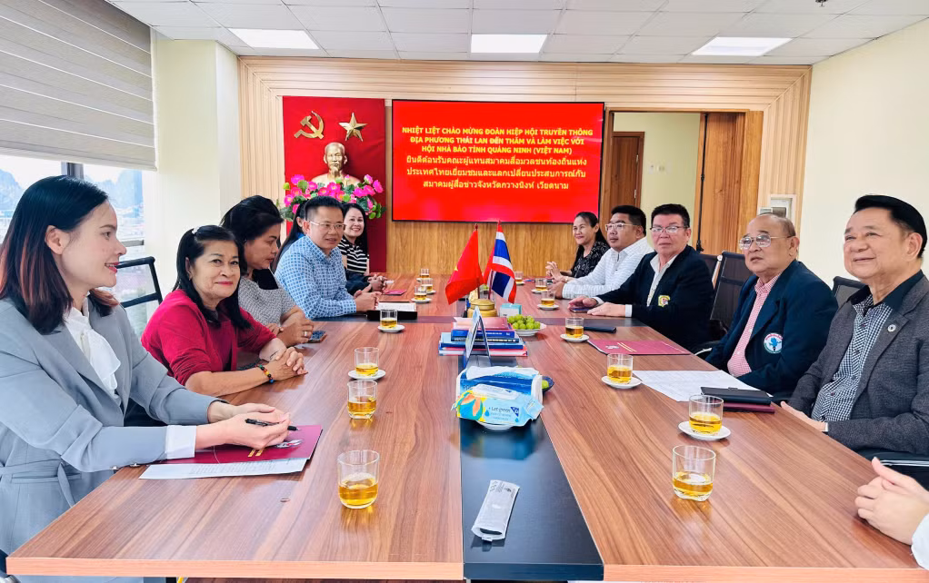 Hội đàm giữa Hiệp hội Truyền thông địa phương Thái Lan và Hội Nhà báo tỉnh Quảng Ninh.