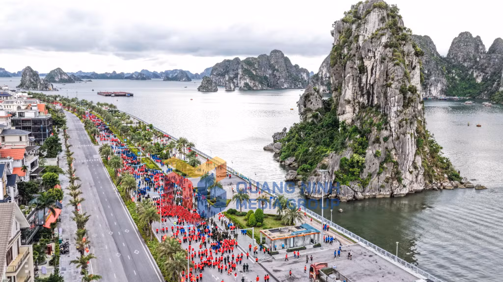 Sự kiện thu hút đông đảo cán bộ, nhân dân hưởng ứng (8-2025). Ảnh: Đỗ Giang