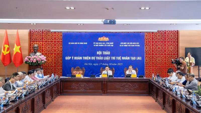 Hội thảo góp ý hoàn thiện dự thảo Luật Trí tuệ nhân tạo (AI). (Ảnh: HƯƠNG NGUYÊN)