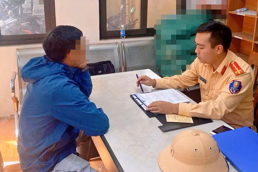 Tài xế bị xử phạt từ 2 - 4 triệu đồng. Ảnh: Công an cung cấp
