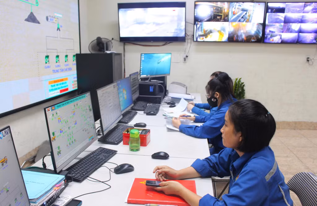 Công ty Tuyển than Hòn Gai đang đẩy mạnh ứng dụng tự động hóa vào các dây chuyền sàng tuyển, chế biến than.