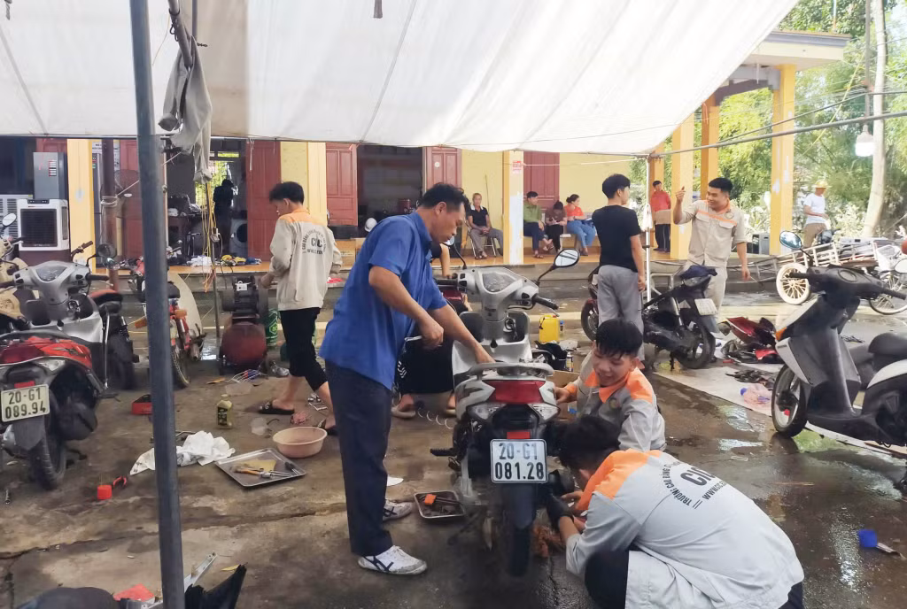Giảng viên, sinh viên