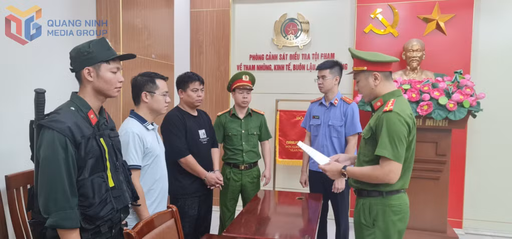 Triệt phá đường dây “Buôn lậu” tại Cửa khẩu Bắc Luân 2, Cơ quan điều tra đã ra Quyết định khởi tố vụ án, tạm giữ hình sự 9 đối tượng, trong đó có 3 đối tượng Trung Quốc.