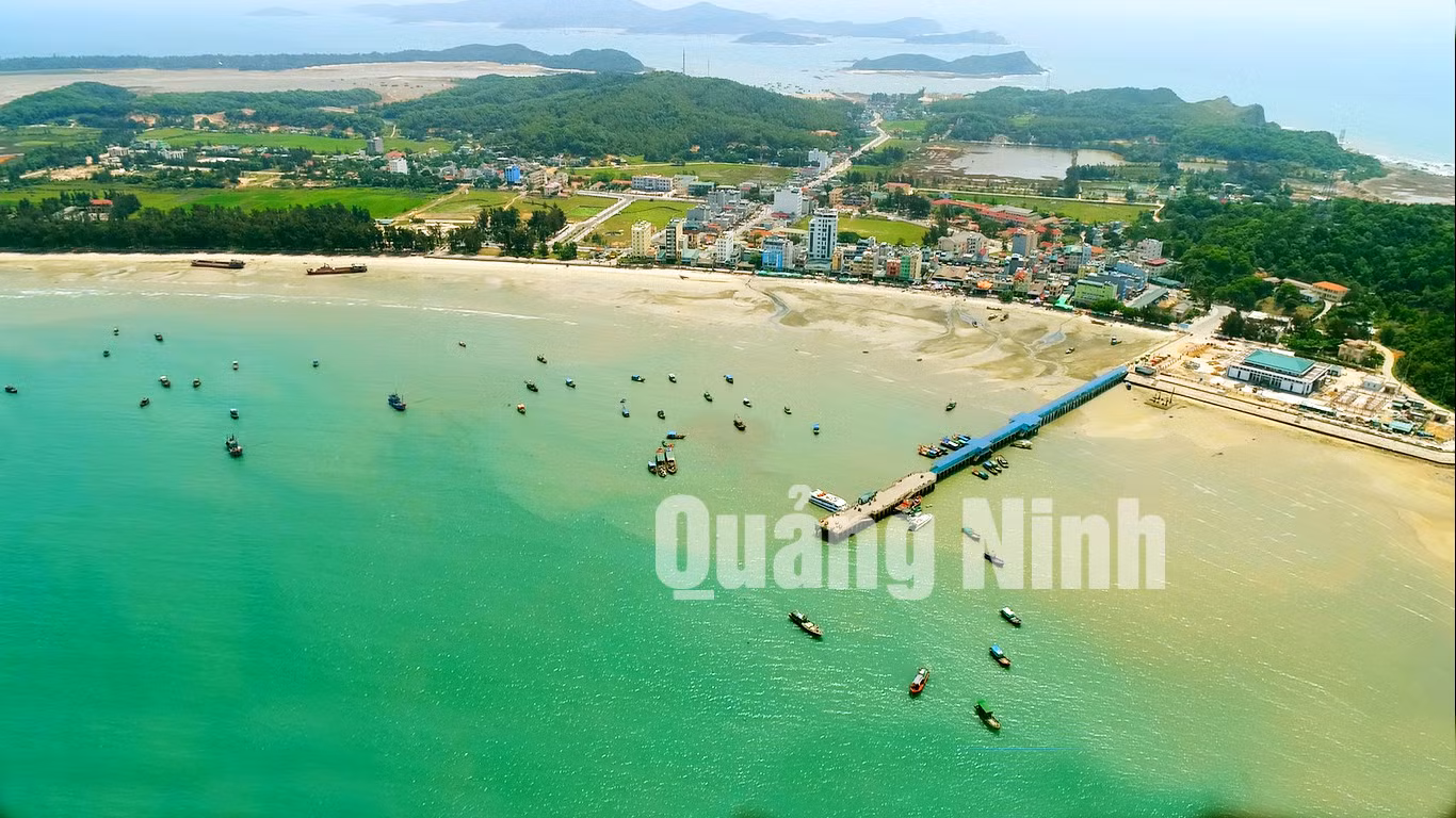Một góc huyện Cô Tô (11-2018). Ảnh: Hoàng Phương (CTV)