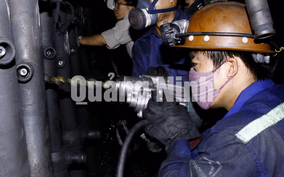 Trong lò chợ. Ảnh: Dương Phượng Đại (CTV)
