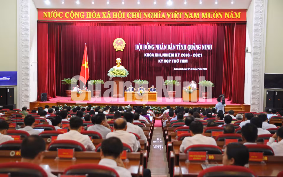 Phiên thảo luận tại hội trường (7-2018). Ảnh: Hùng Sơn