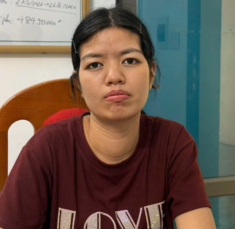 Đối tượng Chu Thị Hòa tại cơ quan điều tra. Ảnh: Thiên Bình