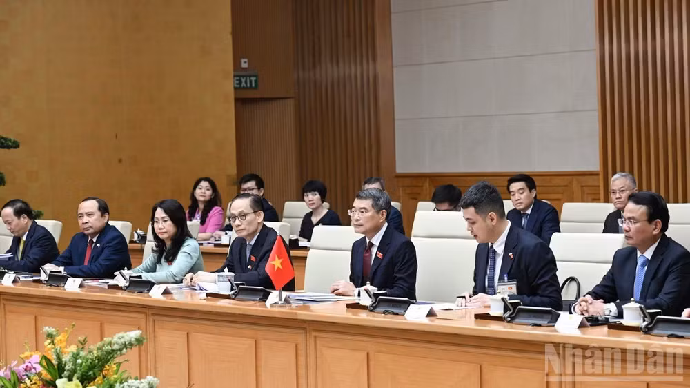 Thủ tướng Chính phủ Lê Minh Hưng và lãnh đạo các bộ, ngành Việt Nam tham dự cuộc hội kiến. (Ảnh: Trần Hải)
