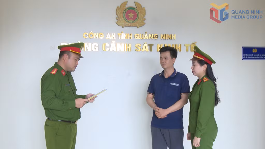 Cơ quan Cảnh sát điều tra thi hành Quyết định khởi tố bị can đối với Phạm Thanh Tuấn.