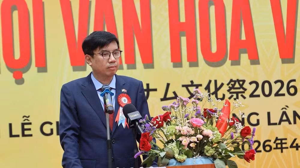 Tổng Lãnh sự Việt Nam tại Osaka Nguyễn Trường Sơn phát biểu tại Lễ hội Văn hóa Việt Nam tại Nhật Bản 2026.