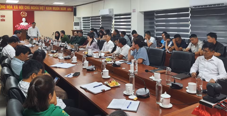 Hội nghị tháo gỡ khó khăn cho các doanh nghiệp, hợp tác xã lĩnh vực thuỷ sản do UBND đặc khu Vân Đồn phối hợp Sở NN&MT, Ban Quản lý KKT Vân Đồn tổ chức ngày 1/4.