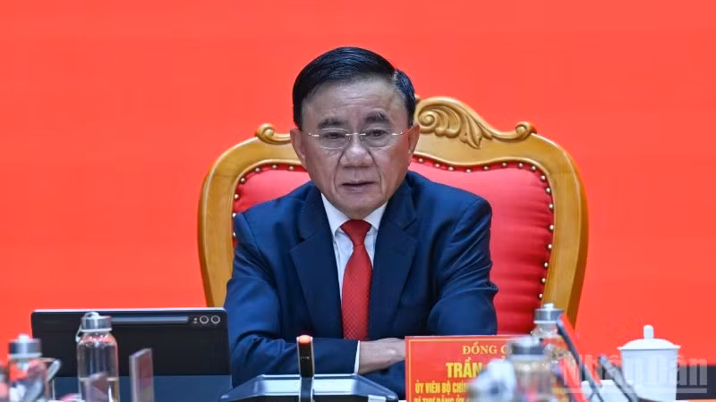 Đồng chí Trần Cẩm Tú, Ủy viên Bộ Chính trị, Thường trực Ban Bí thư. (Ảnh: DUY LINH)