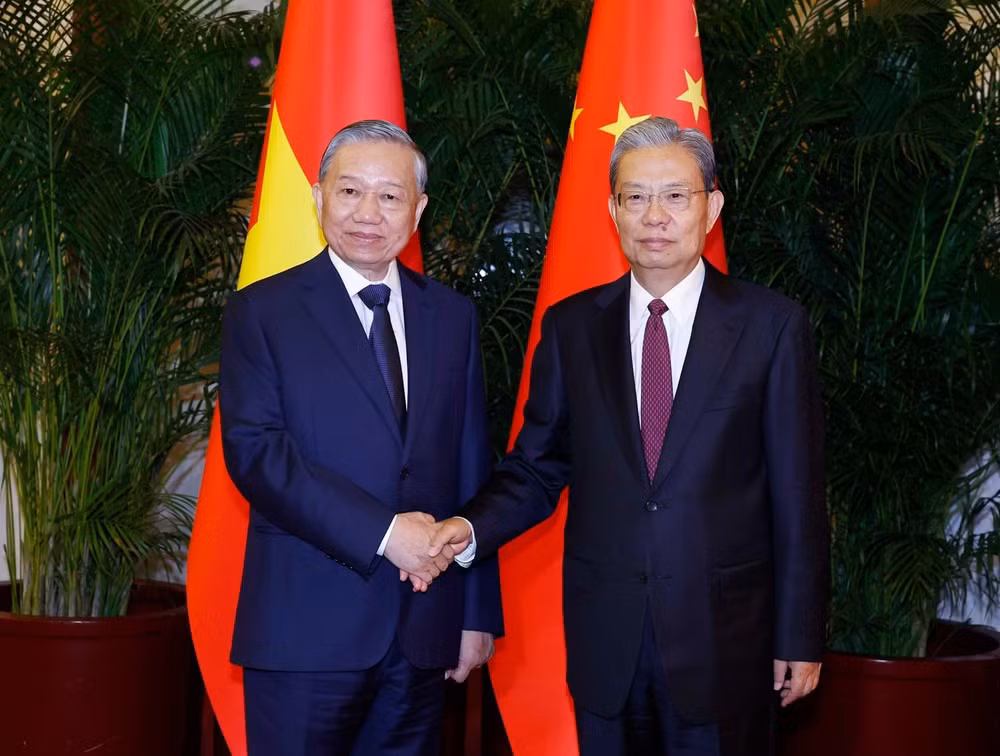 Tổng Bí thư, Chủ tịch nước Tô Lâm hội kiến Ủy viên trưởng Nhân đại toàn quốc Trung Quốc Triệu Lạc Tế. (Ảnh THỐNG NHẤT-TTXVN)