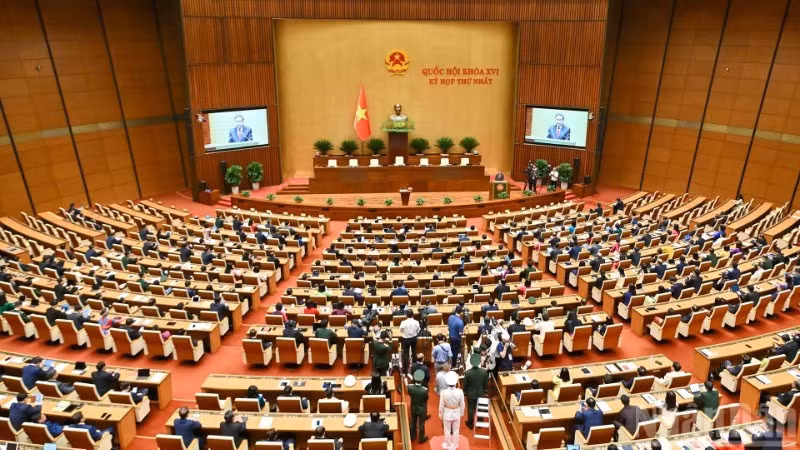 Quang cảnh phiên khai mạc kỳ họp thứ nhất, Quốc hội khóa XVI. (Ảnh: THỦY NGUYÊN)