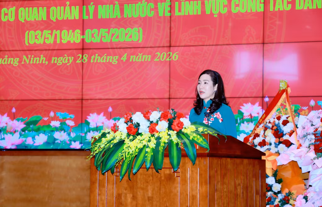 Đồng chí Nguyễn Thị Hạnh, Phó Chủ tịch UBND tỉnh phát biểu tại lễ kỷ niệm.