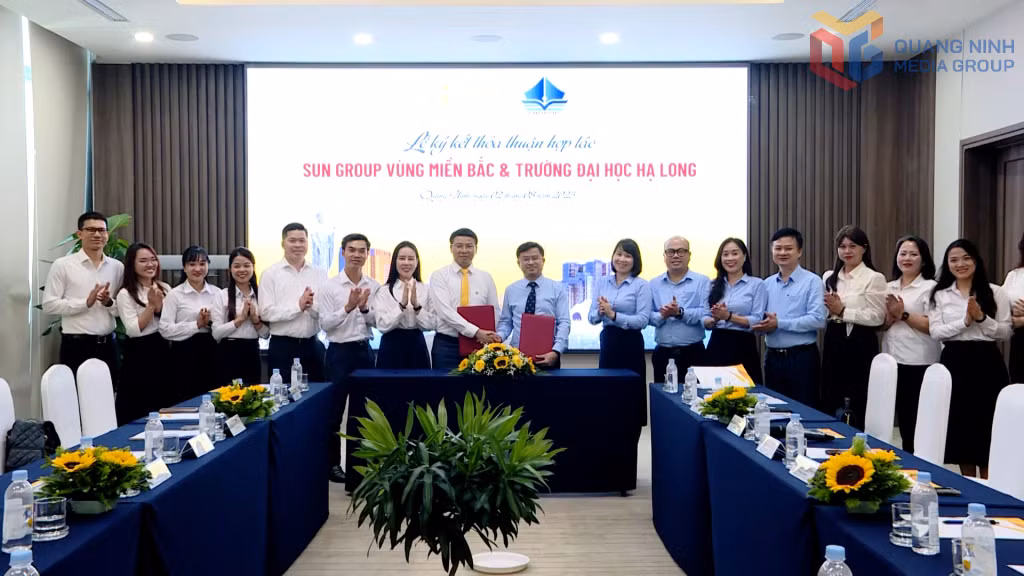 Trường Đại học Hạ Long ký kết và thiết lập quan hệ hợp tác chiến lược với Sun Group vùng miền Bắc trong công tác đào tạo, tuyển dụng.