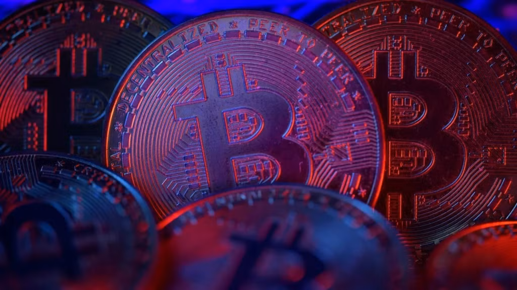 Chỉ còn khoảng 1,2 triệu đồng Bitcoin chưa được khai thác và điều này sẽ gây thêm áp lực lên cung và cầu. Ảnh: CNBC.