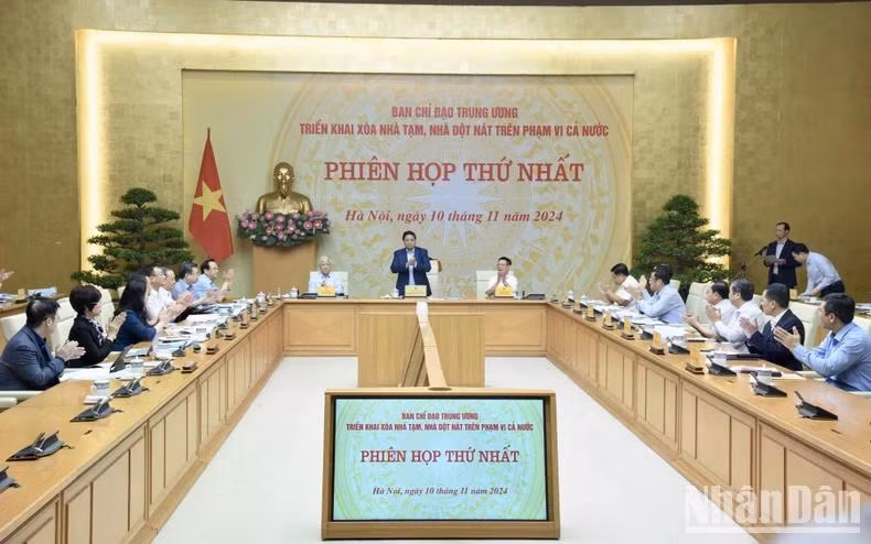Quang cảnh Phiên họp thứ nhất. (Ảnh: Trần Hải)