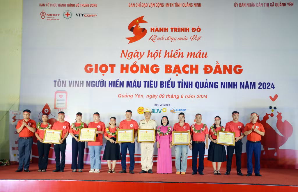 6 hộ gia đình HMTN tiêu biểu toàn tỉnh được UBND tỉnh tặng bằng khen tại Chương trình 