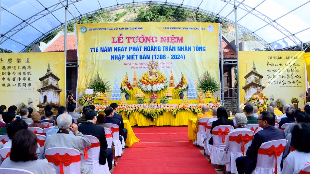 Quang cảnh buổi lễ tưởng niệm.