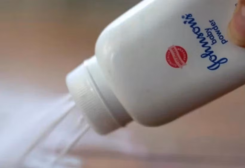 Johnson &amp; Johnson có nguy cơ bị kiện tại Anh về bột talc gây ung thư. (Nguồn: Getty Images)