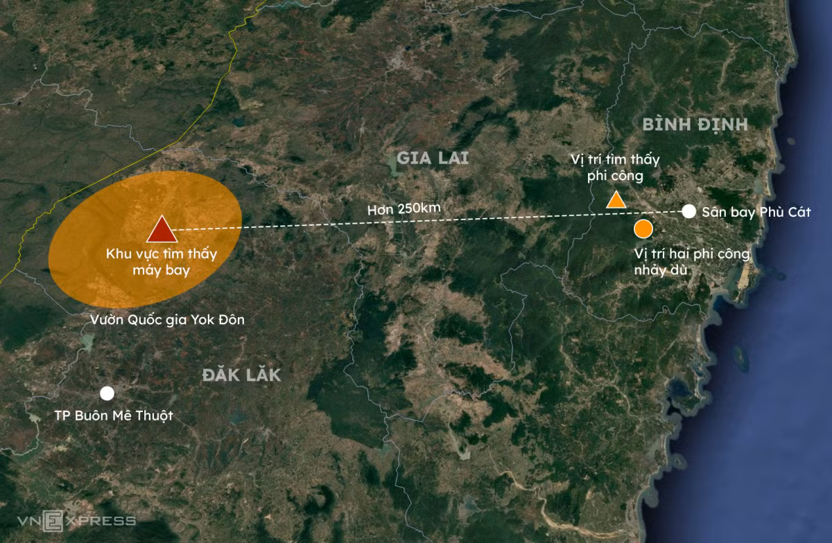 Vị trí tìm thấy máy bay cách nơi tập luyện sân bay Phù Cát khoảng 250 km. Đồ họa: Khánh Hoàng