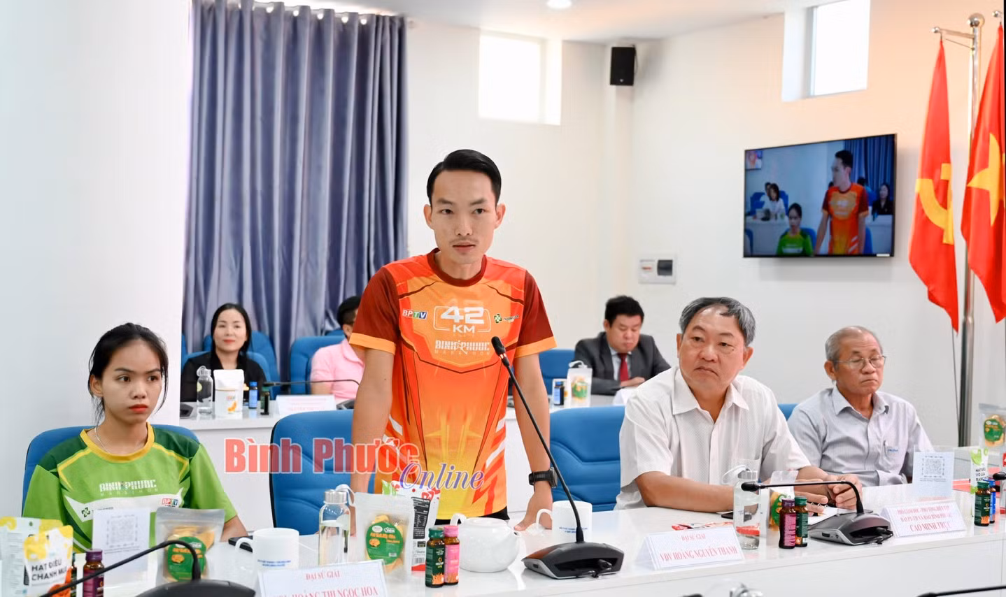 Giải Bình Phước marathon - Trường Tươi Group lần thứ II: Ngắm đường chạy độc đáo của Đồng Xoài xinh đẹp ảnh 10