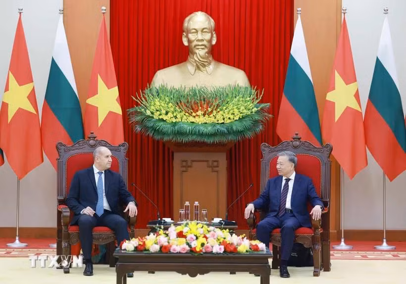 Tổng Bí thư Tô Lâm tiếp Tổng thống Bulgaria Rumen Radev. (Ảnh: Thống Nhất/TTXVN)
