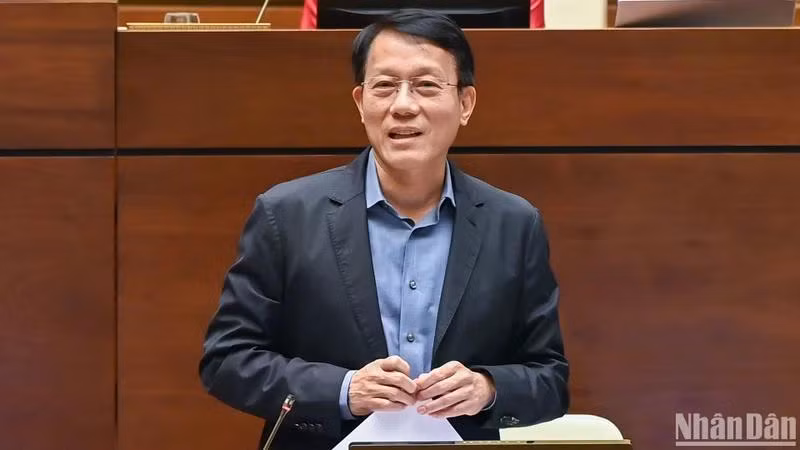 Bộ trưởng Công an Lương Tam Quang phát biểu giải trình tại phiên họp chiều 13/11. (Ảnh: DUY LINH).