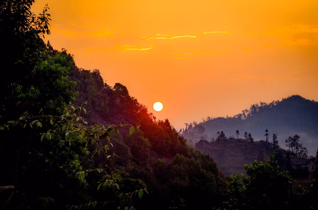 "Tôi đã đến Hà Giang rất nhiều lần. Lô Lô Chải là một trong những nơi mà tôi thích nhất bởi sự giản dị mộc mạc của ngôi làng, con người nơi đây thì thân thiện, dễ mến. Đây có lẽ là nơi mà bạn không thể bỏ qua khi đến với Hà Giang", chàng trai bày tỏ. Ảnh: NVCC