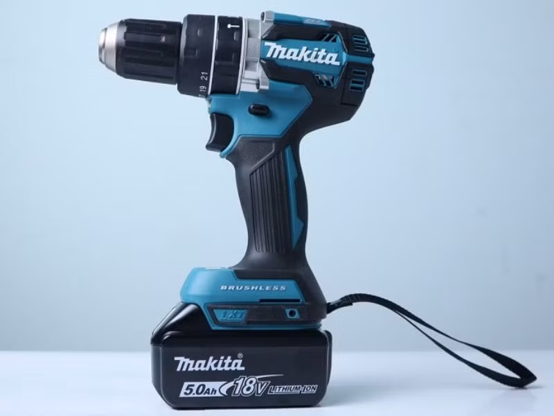 Máy khoan pin Makita tại THB Việt Nam