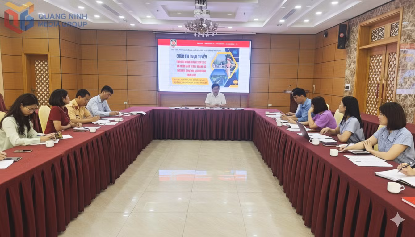 Hội đồng phối hợp PBGDPL tỉnh họp triển khai cuộc thi trực tuyến “Tìm hiểu pháp luật về trật tự, an toàn giao thông đường bộ trên địa bàn tỉnh Quảng Ninh năm 2025”. Ảnh: Đặng Dung