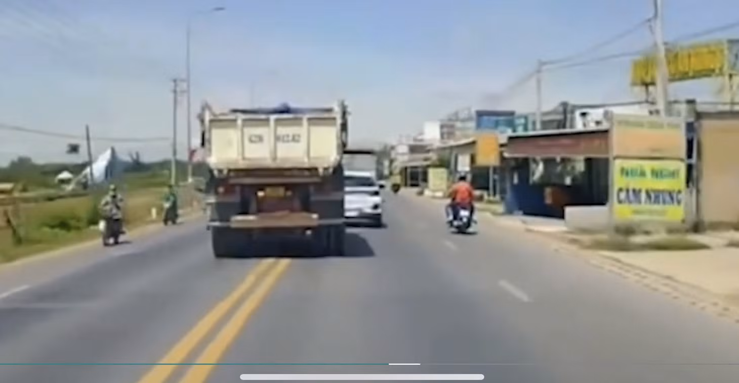 Hình ảnh được cắt từ clip do người dân cung cấp.