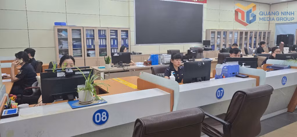 Hoạt động tại bộ phận thủ tục Hải quan cửa khẩu Quốc tế Móng Cái (Chi cục Hải quan khu vực VIII)