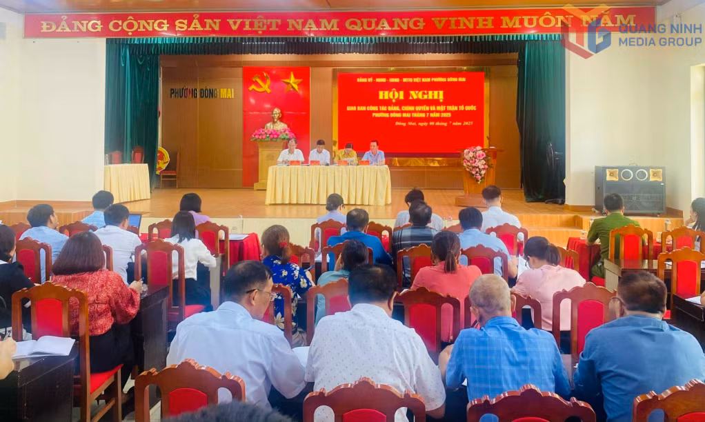Phường Đông Mai tổ chức hội nghị giao ban công tác đảng, chính quyền, MTTQ tháng 7/2025. Ảnh: Đơn vị cung cấp.